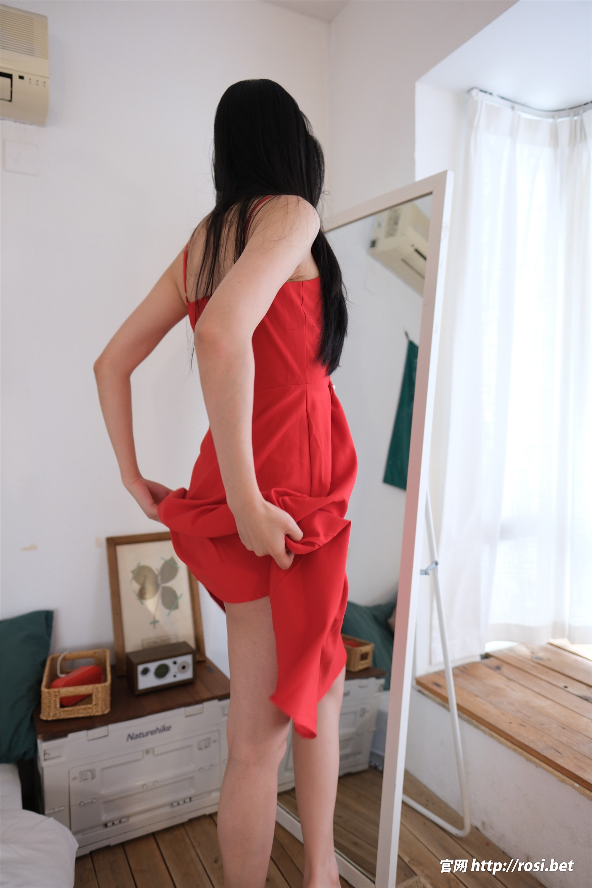 ROSI写真 2025.11.09 NO.5088